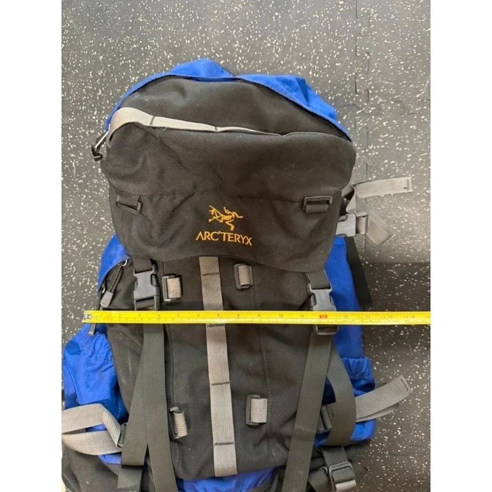 Vintage Arc’teryx Bora Hiking Backpack Black Blue Large Trekking Pack